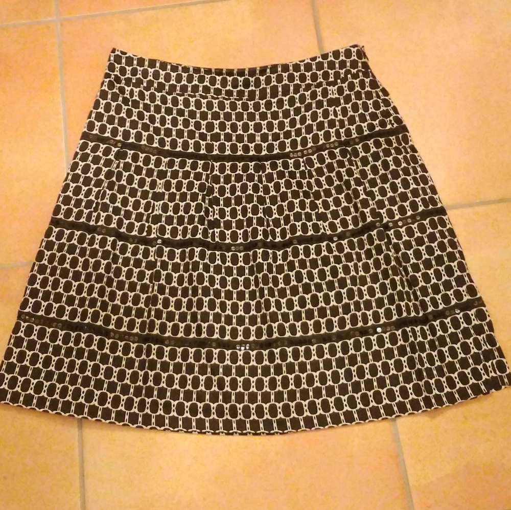 Ann Taylor LOFT Black & White skirt